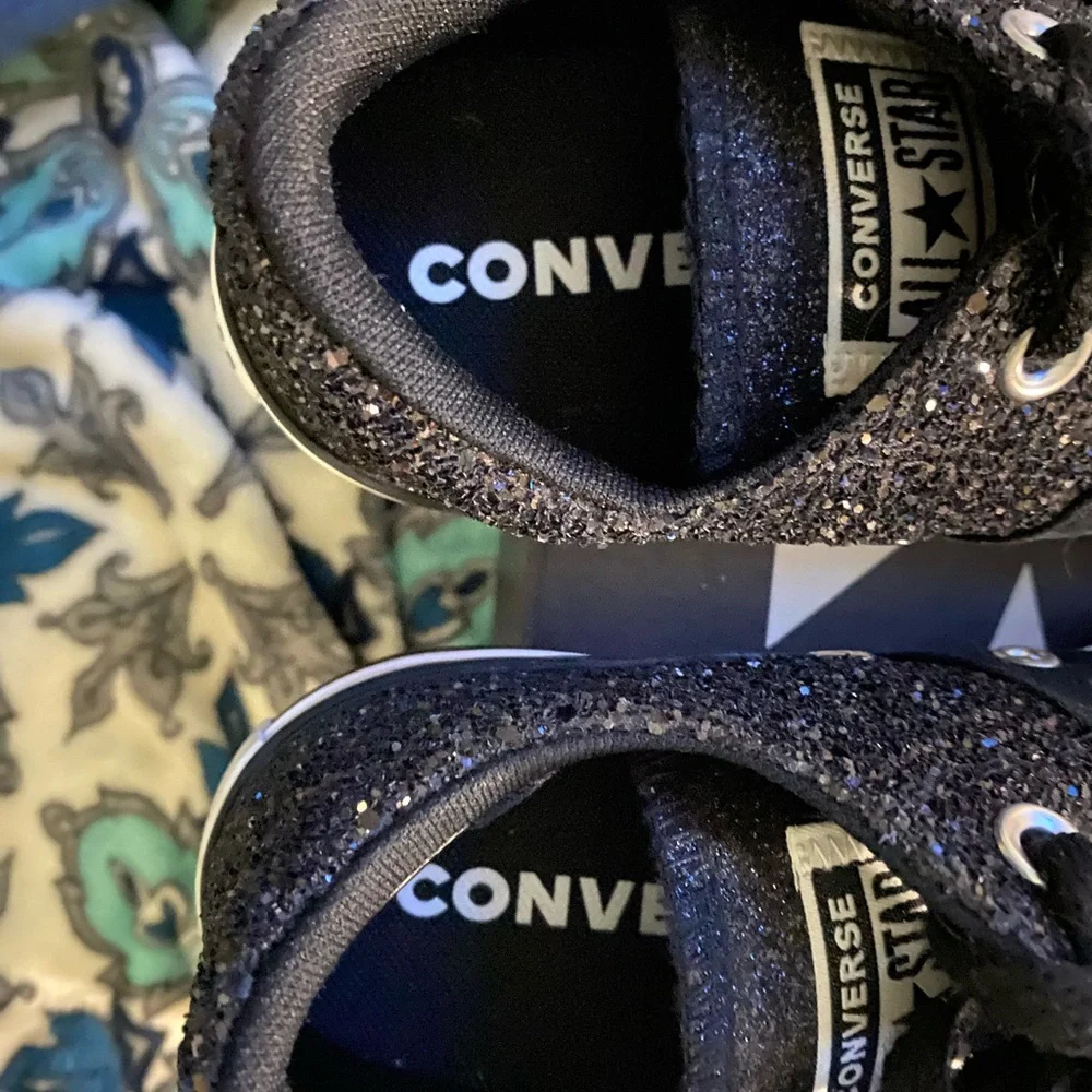 Black glitter Converse